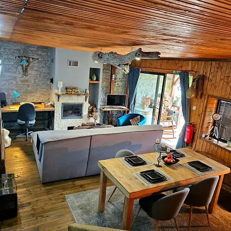 India - Bibliothek 펜션 *