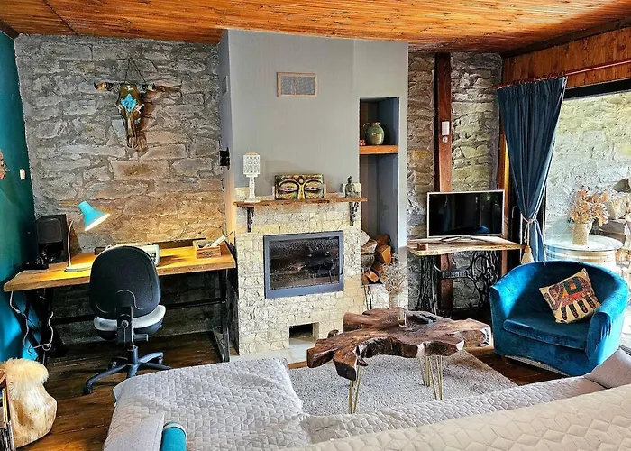 India - Bibliothek 度假居