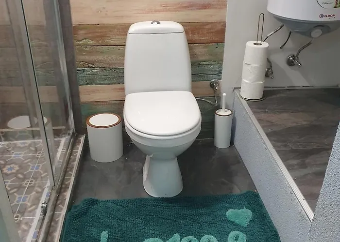 India - Bibliothek 度假居 Ledenik