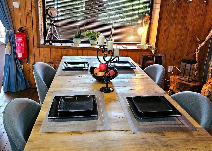 India - Bibliothek 度假居 *